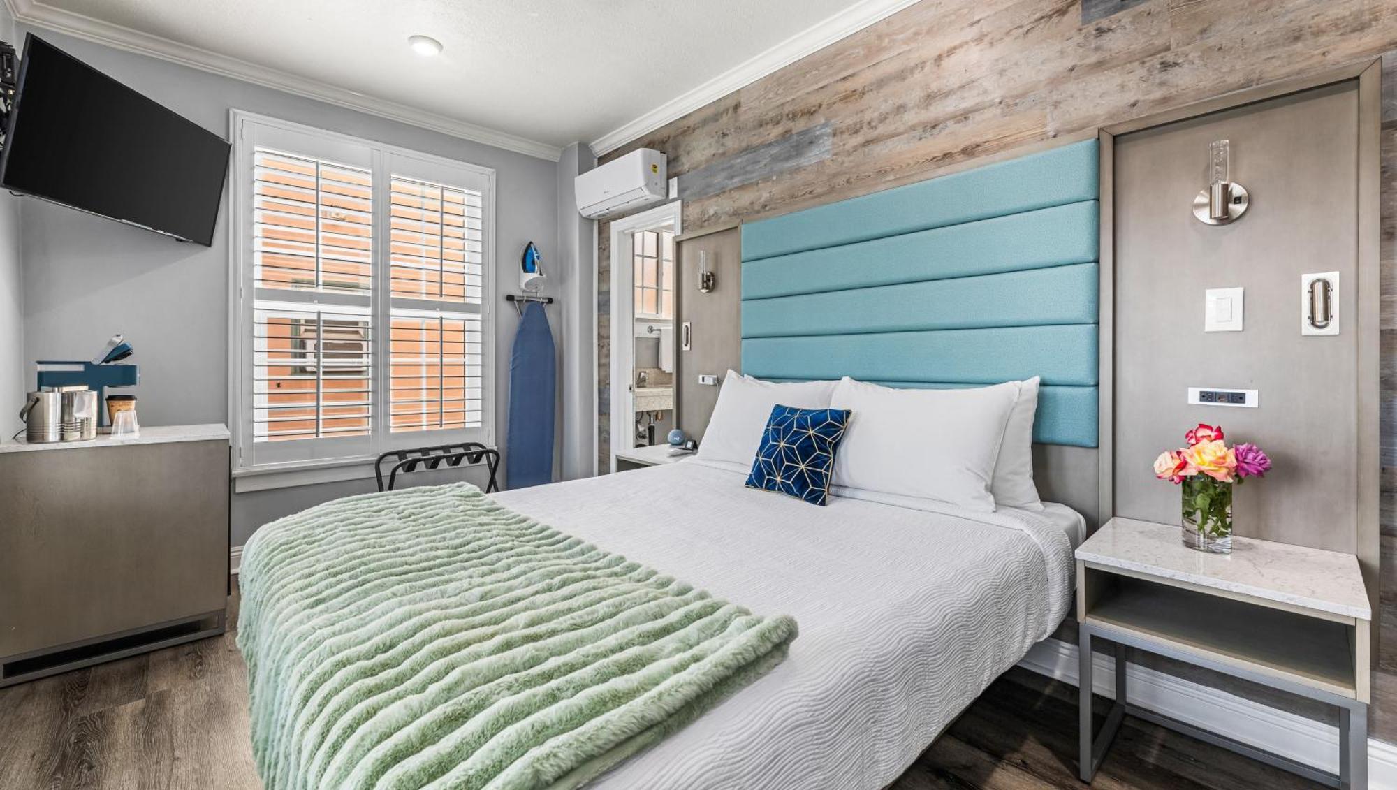 Lumea By The Sea Hotel Long Beach