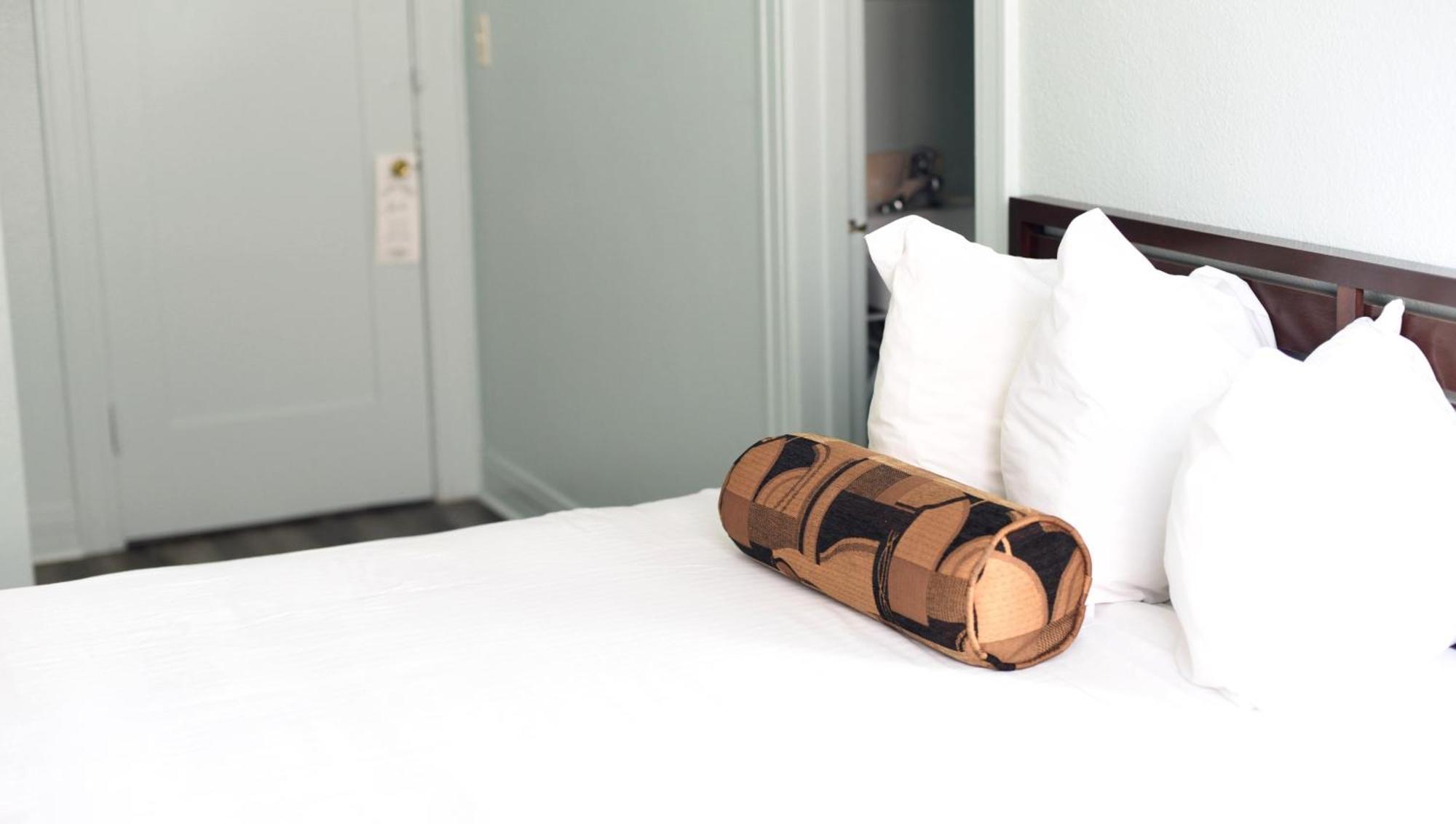 Hotel Lumea By The Sea 2*